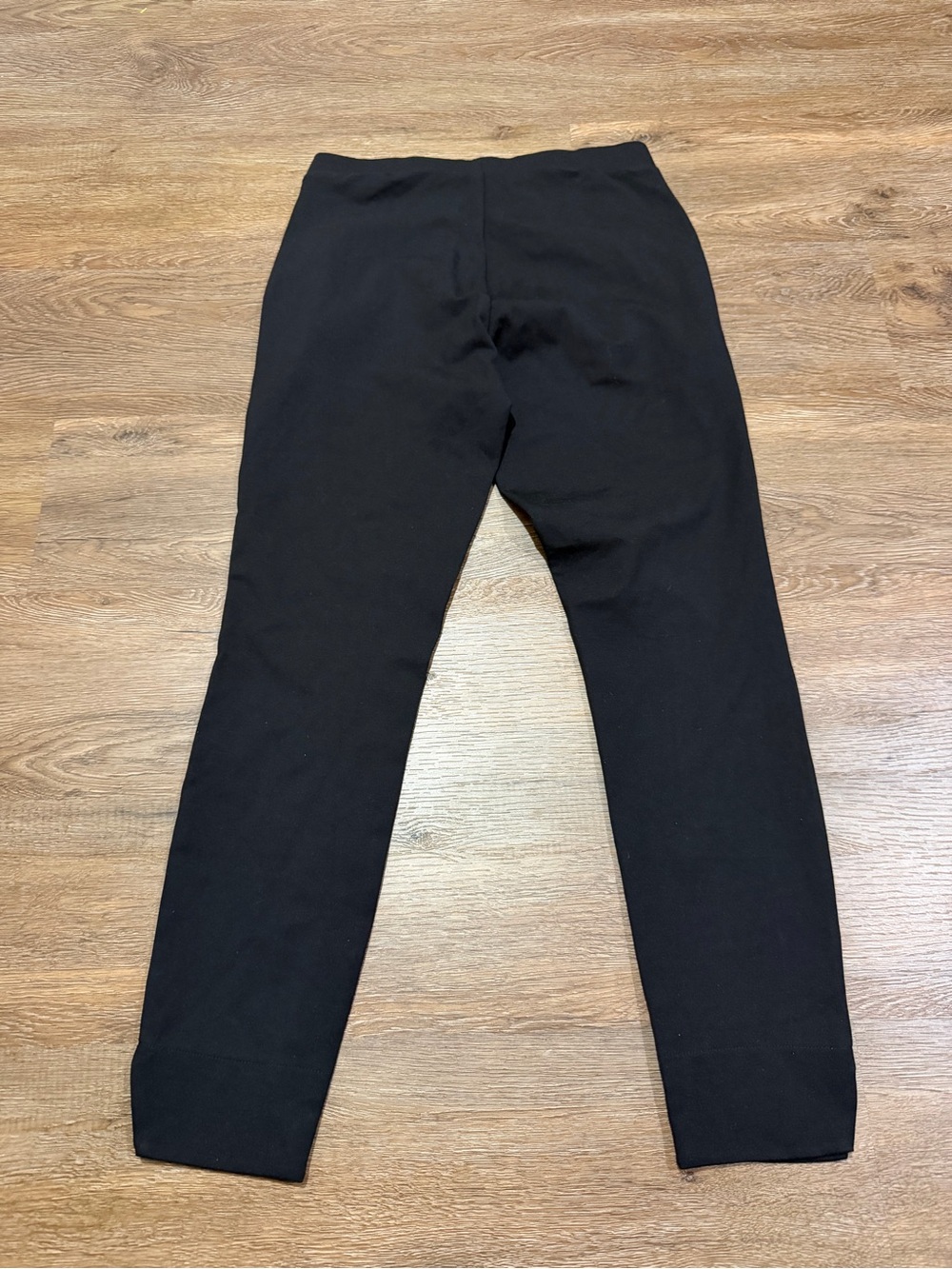 NWT HUE Ponte 7/8 Leggings Black Pull On Stretch Pants Leggings Medium - Picture 5 of 9